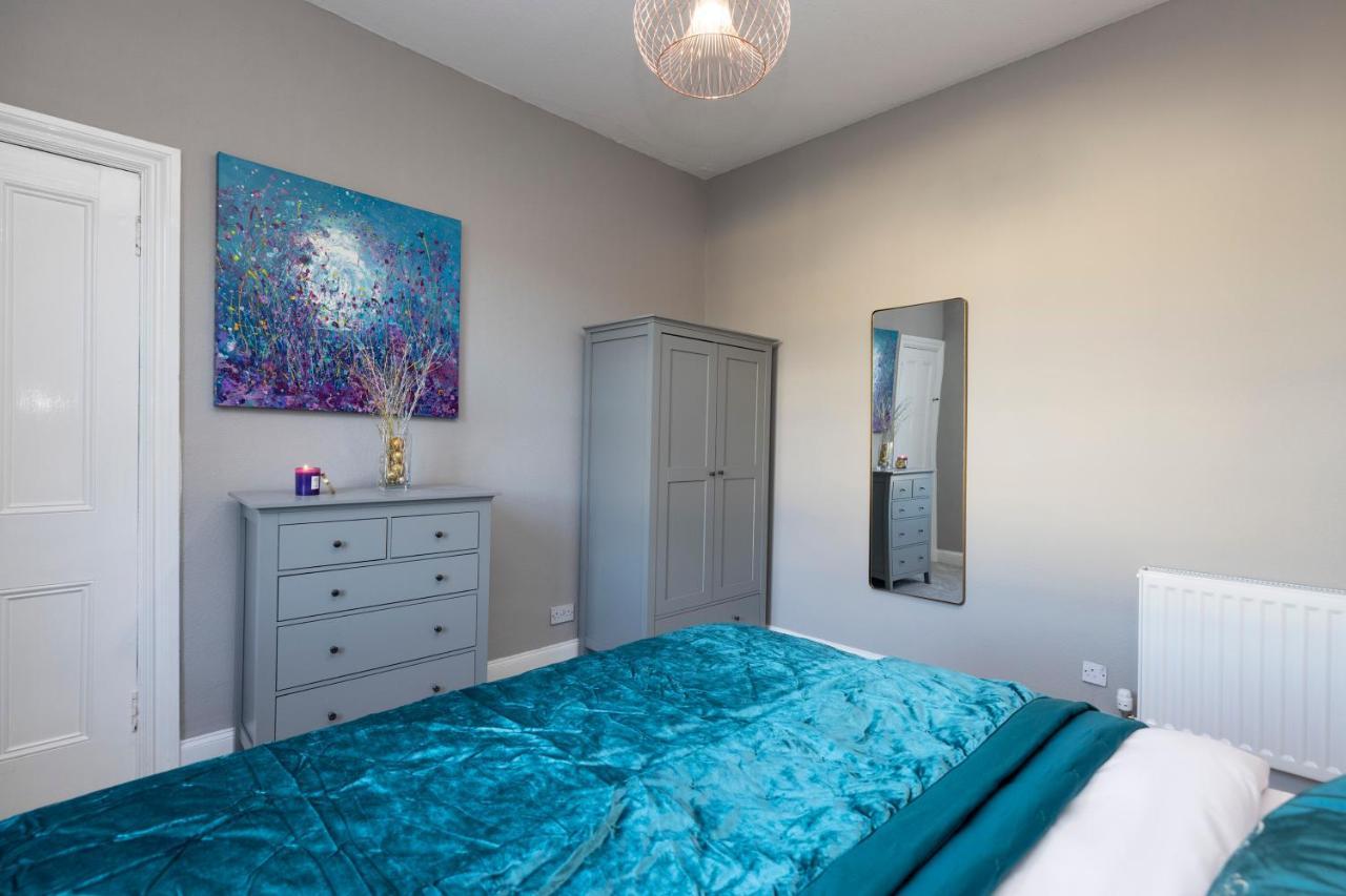 Stylish George Street Apartment Peebles Eksteriør bilde