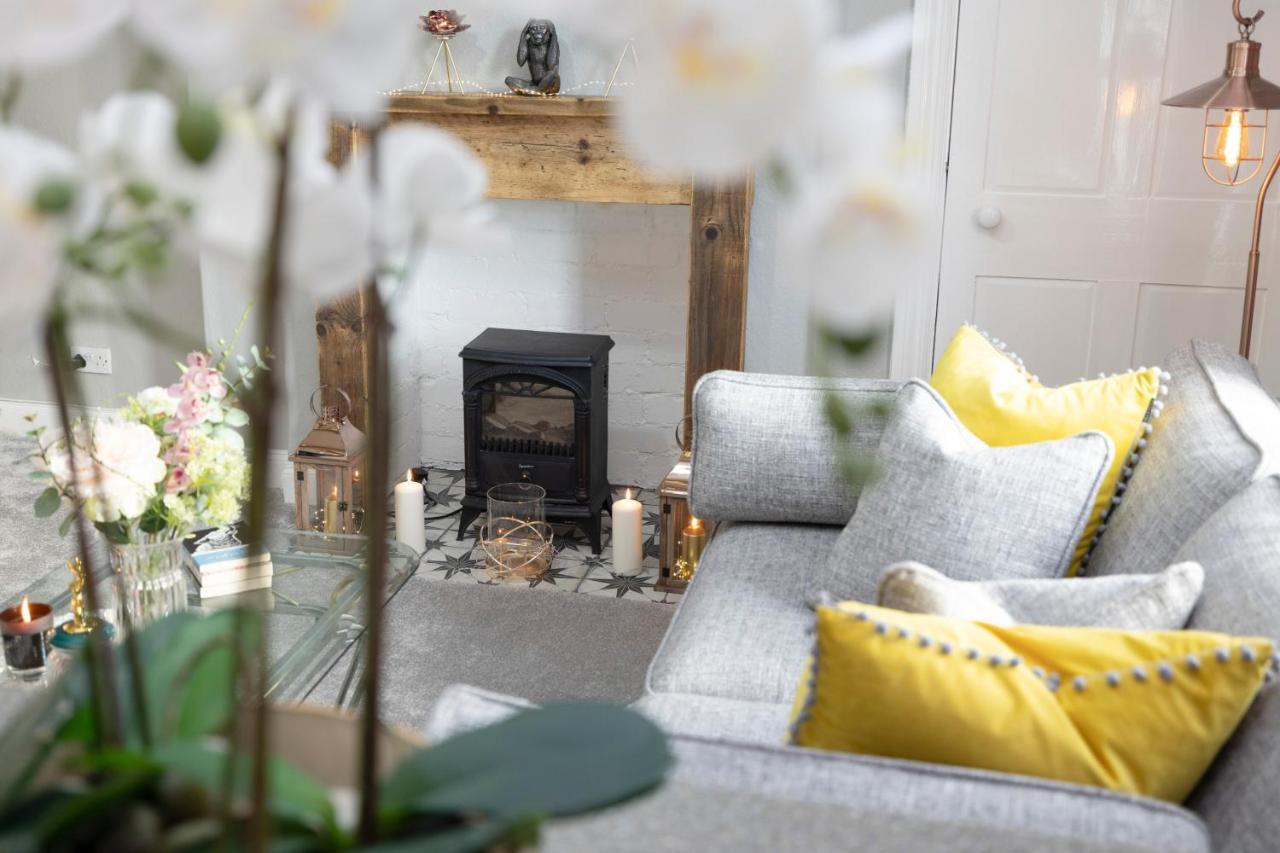 Stylish George Street Apartment Peebles Eksteriør bilde