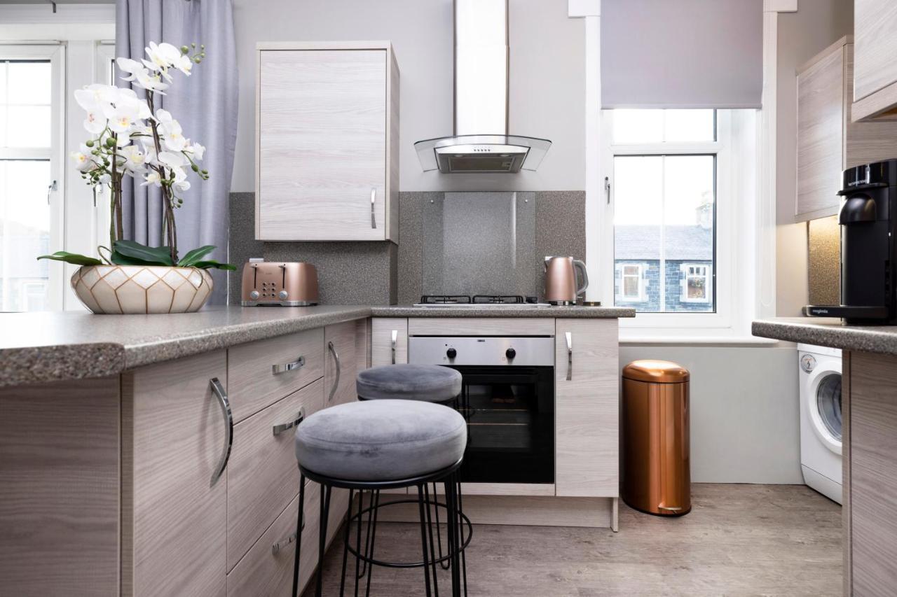 Stylish George Street Apartment Peebles Eksteriør bilde